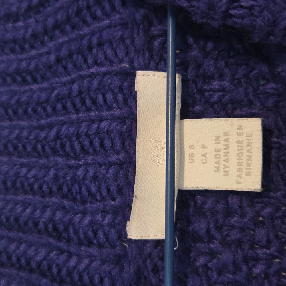 H&M Purple Chunky Cable Knit Sweater - Picture 6 of 7